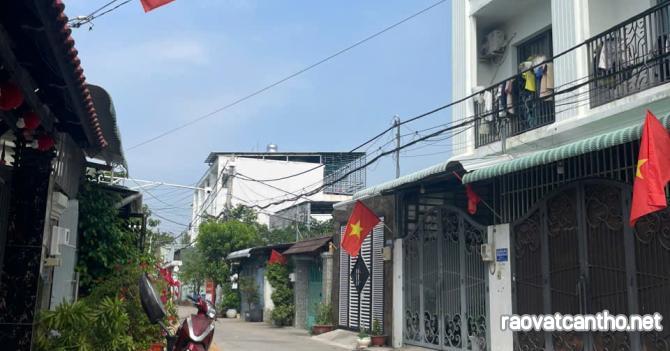 Bán nhà 3 tầng 4x15m giá 4,8 tỷ TL Đường 8m Thạnh Xuân 48