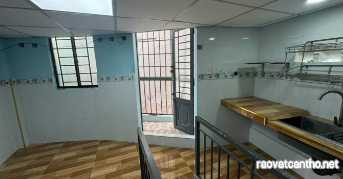Bán nhà Âu Cơ, Phú Trung, Tân Phú, 3.4x3.6 - 3 tầng, chỉ hơn 1 tỷ có sổ riêng