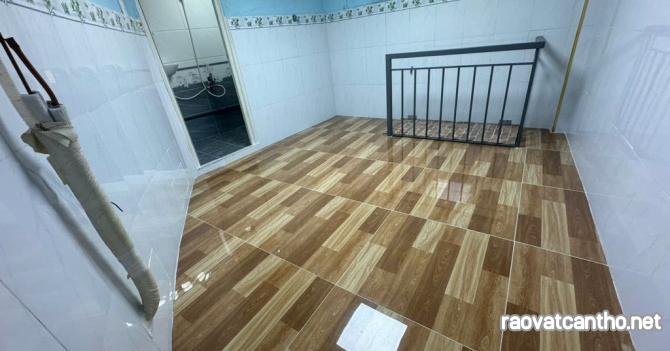 Bán nhà Âu Cơ, Phú Trung, Tân Phú, 3.4x3.6 - 3 tầng, chỉ hơn 1 tỷ có sổ riêng