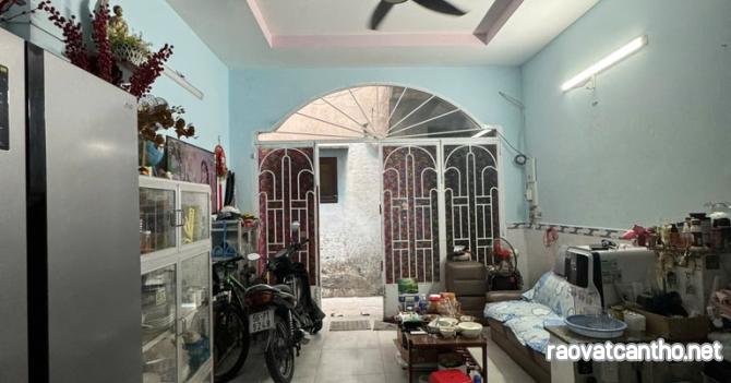 Bán nhà gần Aeon Tân Phú, chợ Tân Hương, Tân Phú, 4x7 - 2 tầng, chỉ hơn 2 tỷ