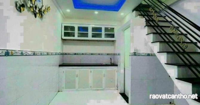Bán nhà Huỳnh Văn Chính, gần Âu Cơ, Tân Phú, 2 tầng mới đẹp, 2PN, chỉ hơn 1 tỷ