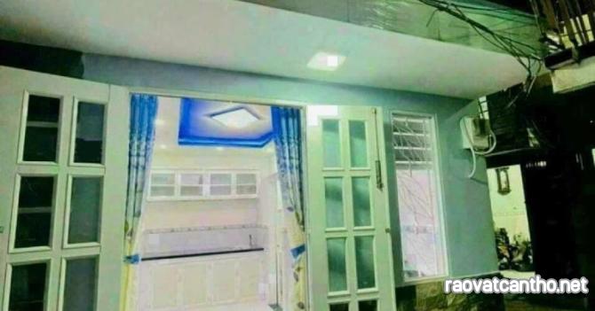 Bán nhà Huỳnh Văn Chính, gần Âu Cơ, Tân Phú, 2 tầng mới đẹp, 2PN, chỉ hơn 1 tỷ