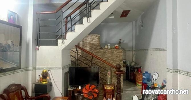 Bán nhà HXH gần Lê Văn Quới, giáp Tân Phú, 32m2 - 4x8 - 3 tầng, chỉ hơn 3 tỷ