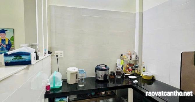 Bán nhà HXH Lê Thiệt, Hòa Thạnh, trung tâm Tân Phú, 36m² - 4.2x9 - 2 tầng, chỉ hơn 4 tỷ