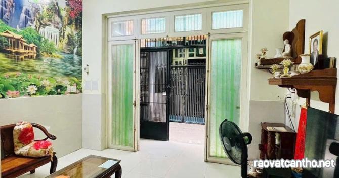Bán nhà HXH Lê Thiệt, Hòa Thạnh, trung tâm Tân Phú, 36m² - 4.2x9 - 2 tầng, chỉ hơn 4 tỷ