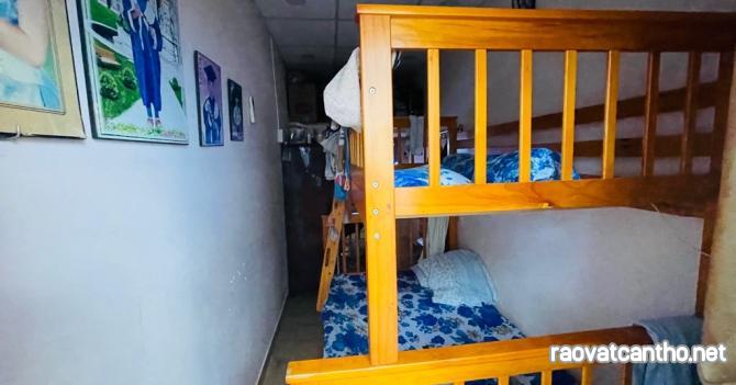 Bán nhà HXT Lê Ngã, gần Âu Cơ, Tân Phú, 3 tầng, chỉ hơn 1 tỷ
