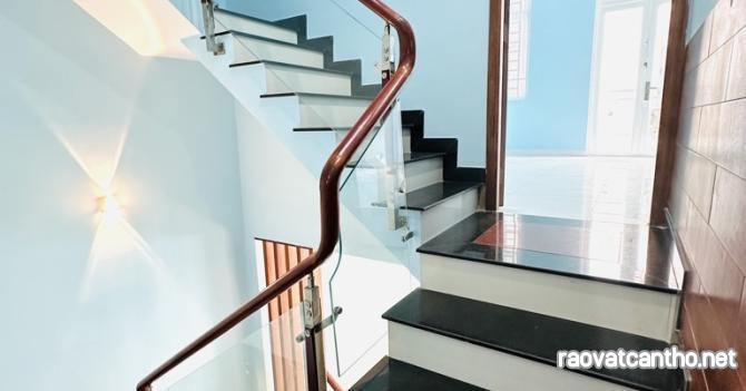 Bán nhà HXT Mã Lò, gần Lê Văn Quới, giáp Tân Phú, 50m2 - 5 x 10 - 4 tầng, chỉ hơn 5 tỷ