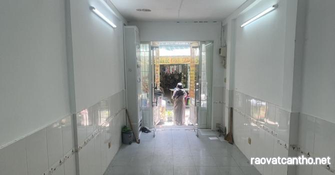 Bán nhà Ni Sư Huỳnh Liên, gần Lạc Long Quân, Tân Bình, 32m2 - 3 tầng, chỉ hơn 3 tỷ