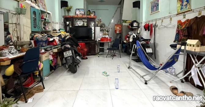 Bán nhà Phú Thọ Hòa, gần Thoại Ngọc Hầu, Tân Phú, 29m2 - 4x8 - 2 tầng, chỉ hơn 3 tỷ