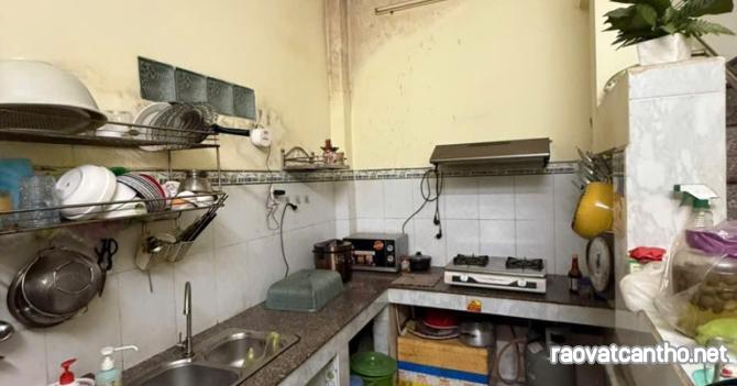 Bán nhà Tỉnh Lộ 10, gần Tên Lửa, Bình Tân, 42m² - 4x11 - 2 tầng, chỉ hơn 3 tỷ
