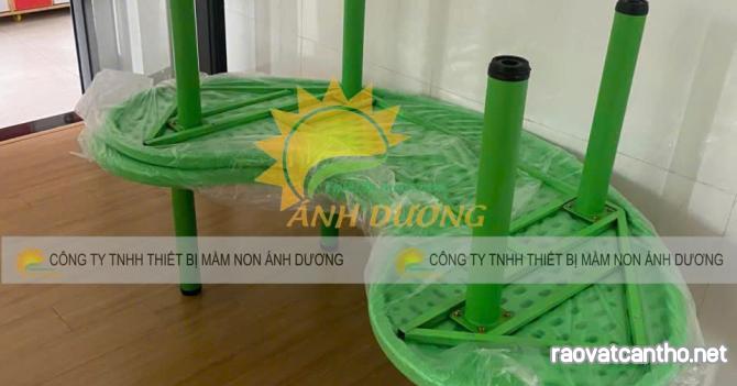 Bàn vòng cung mầm non, bàn ovan mầm non hàng nhập khẩu