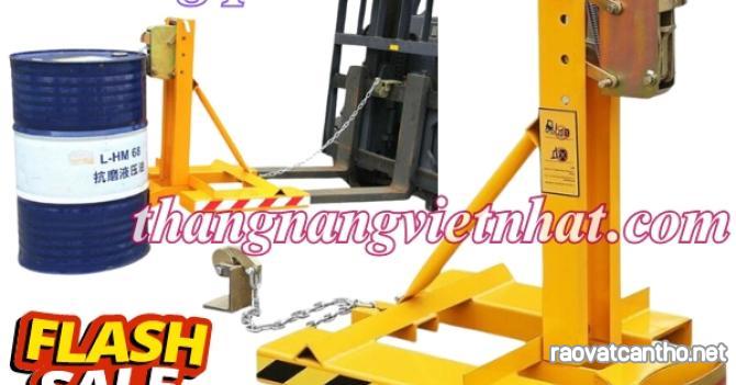 Bộ kẹp gắp thùng phuy đơn 1 thùng phuy 360kg