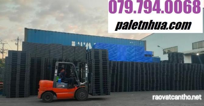 Cần mua pallet nhựa, pallet nhựa cũ Nha Trang mùa cuối năm