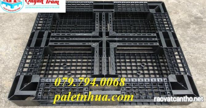 Chọn mua pallet nhựa Cà Mau chịu tải trọng nặng cho kho bãi