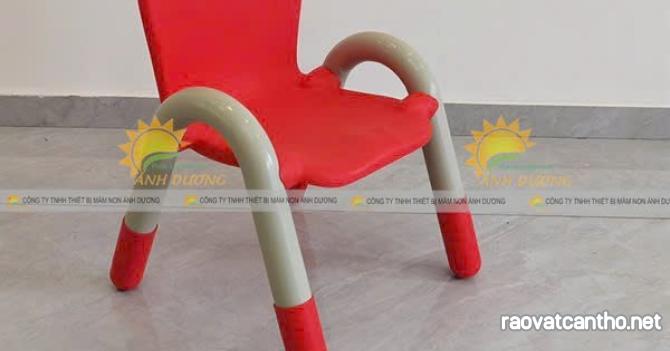 Ghế trẻ em mầm non giá rẻ, ghế tay vịn cho bé mầm non