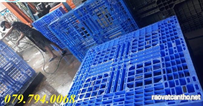 Khi chọn mua pallet nhựa tại Củ Chi quý khách hàng cần phân biệt