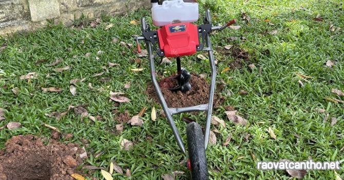 Máy Khoan Đất Đẩy Tay 2 thì Turbo TBK68