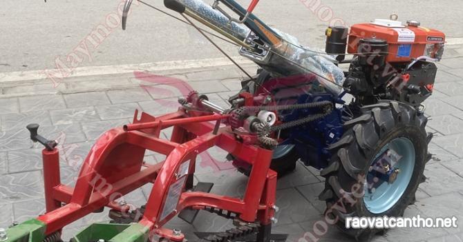 Máy thu hoạch lạc Turbo TBL2400 giá rẻ