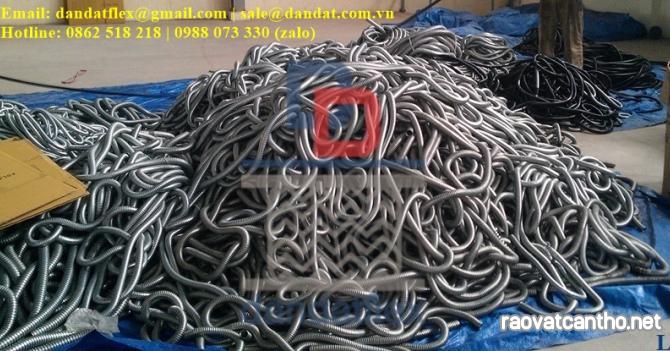 Ống luồn dây điện, Ống thép luồn dây điện bọc nhựa, Ống ruột gà lõi thép D32 có sẵn