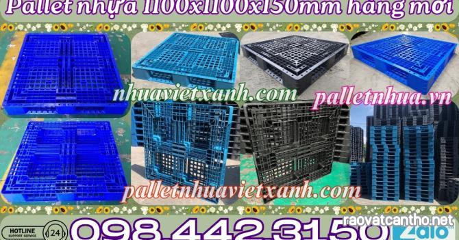 Pallet nhựa 1100x1100x150mm hàng mới màu xanh dương và đen