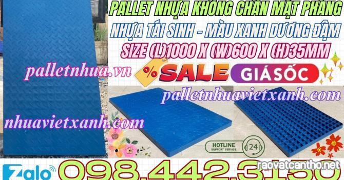 Pallet nhựa không chân 1000x600x35mm mặt liền nhựa tái sinh màu xanh dương đậm