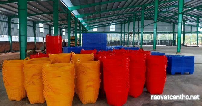 Pallet nhựa Long An giá rẻ giao hàng tận nơi