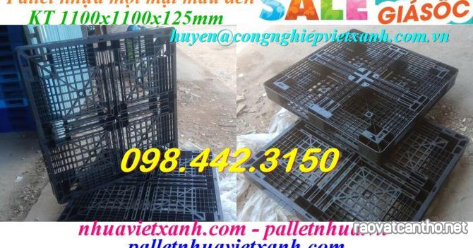 Pallet nhựa xuất khẩu 1100x1100x125mm màu đen giá rẻ call 0984423150 Huyền