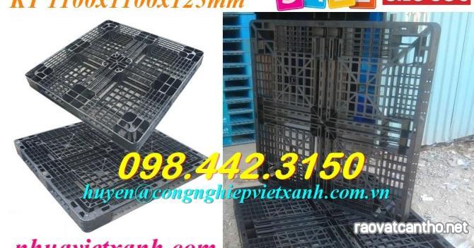 Pallet nhựa xuất khẩu 1100x1100x125mm màu đen giá rẻ call 0984423150 Huyền