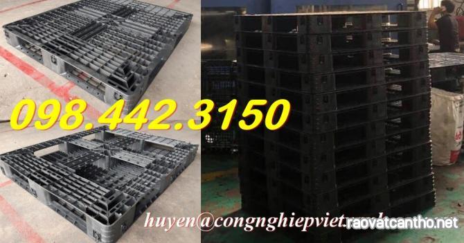 Pallet nhựa xuất khẩu 1200x1000x125mm màu đen hàng mới giá cực sốc