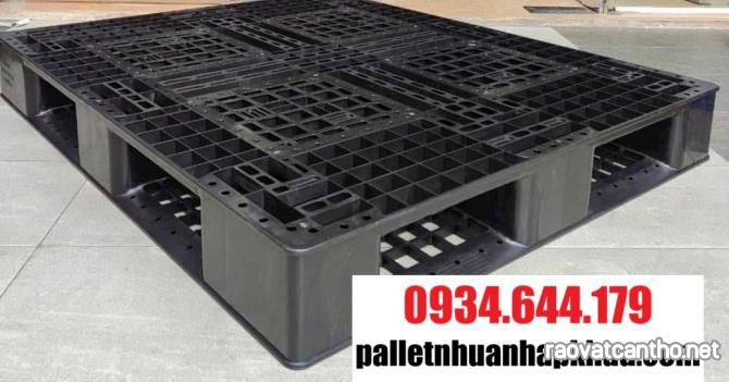 Tầm quan trọng của việc sử dụng pallet nhựa Bình Dương cho nhà kho