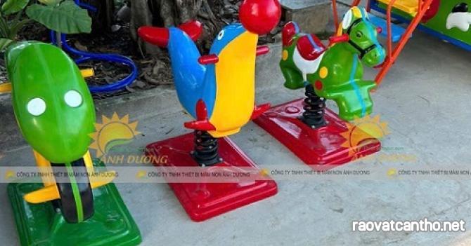 Thú nhún lò xo composite voi, gà, ngựa dành cho trẻ em