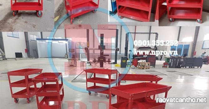 Xe đẩy 3 ngăn kế hơp bảng treo khay