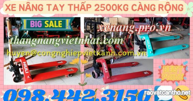 Xe nâng tay thấp 2.5 tấn càng rộng giá sốc