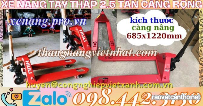 Xe nâng tay thấp 2.5 tấn càng rộng giá sốc