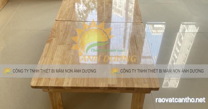 Bàn gỗ mầm non nhiều mẫu, ghế gỗ mầm non chất lượng cao